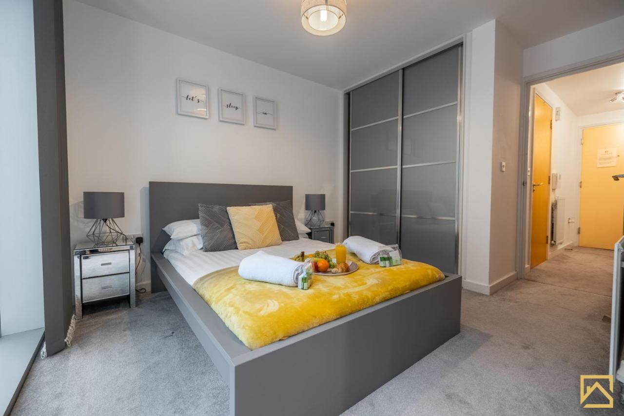 Modern 1 Bed In Central Mk, Free Parking, Smart Tv, Manhattan House By Valore Property Services Milton Keynes Eksteriør billede