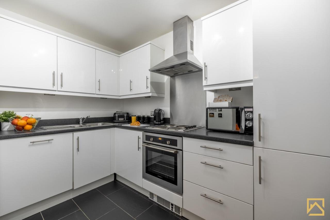 Modern 1 Bed In Central Mk, Free Parking, Smart Tv, Manhattan House By Valore Property Services Milton Keynes Eksteriør billede